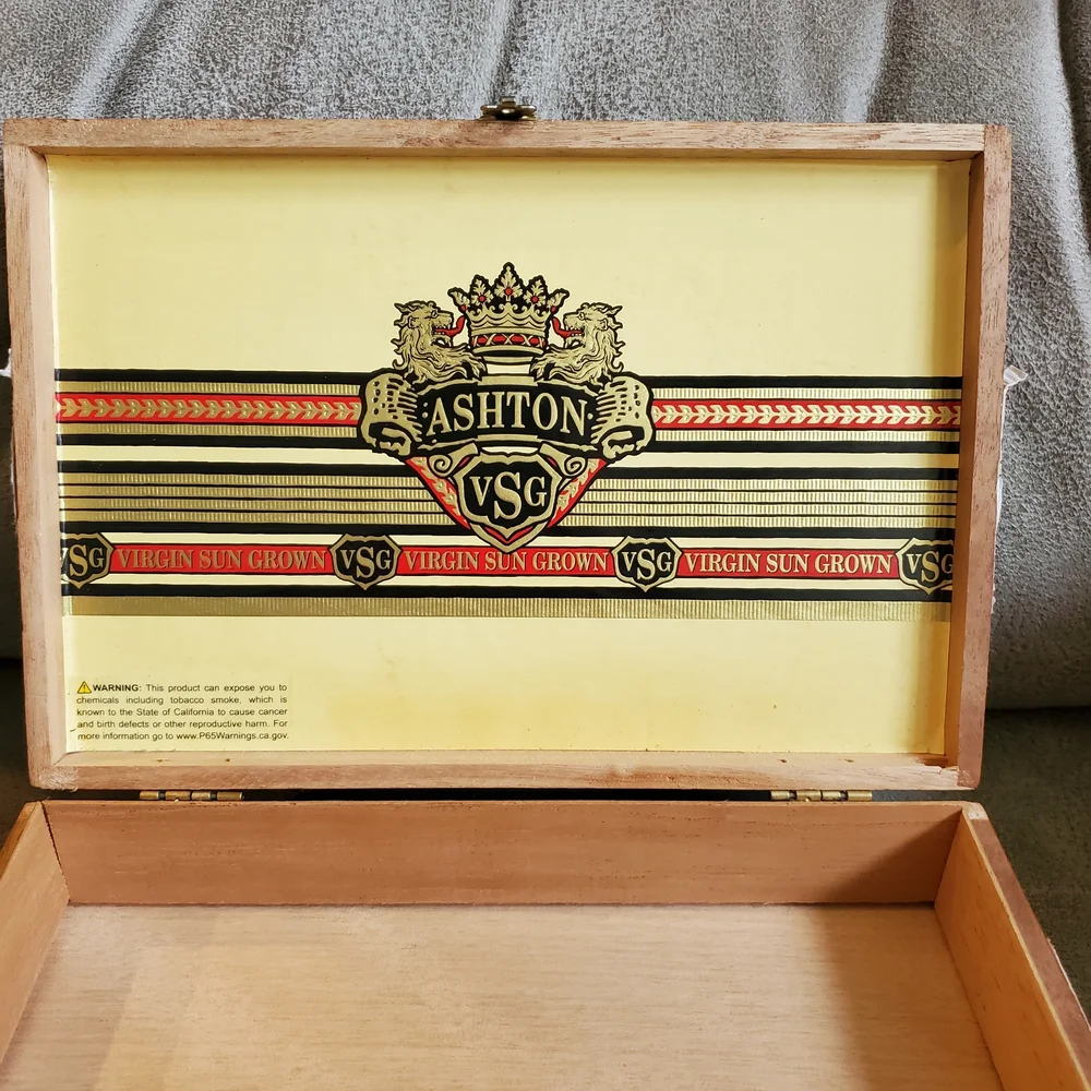 Ashton VSG Empty Cigar Box from Dominion Republic